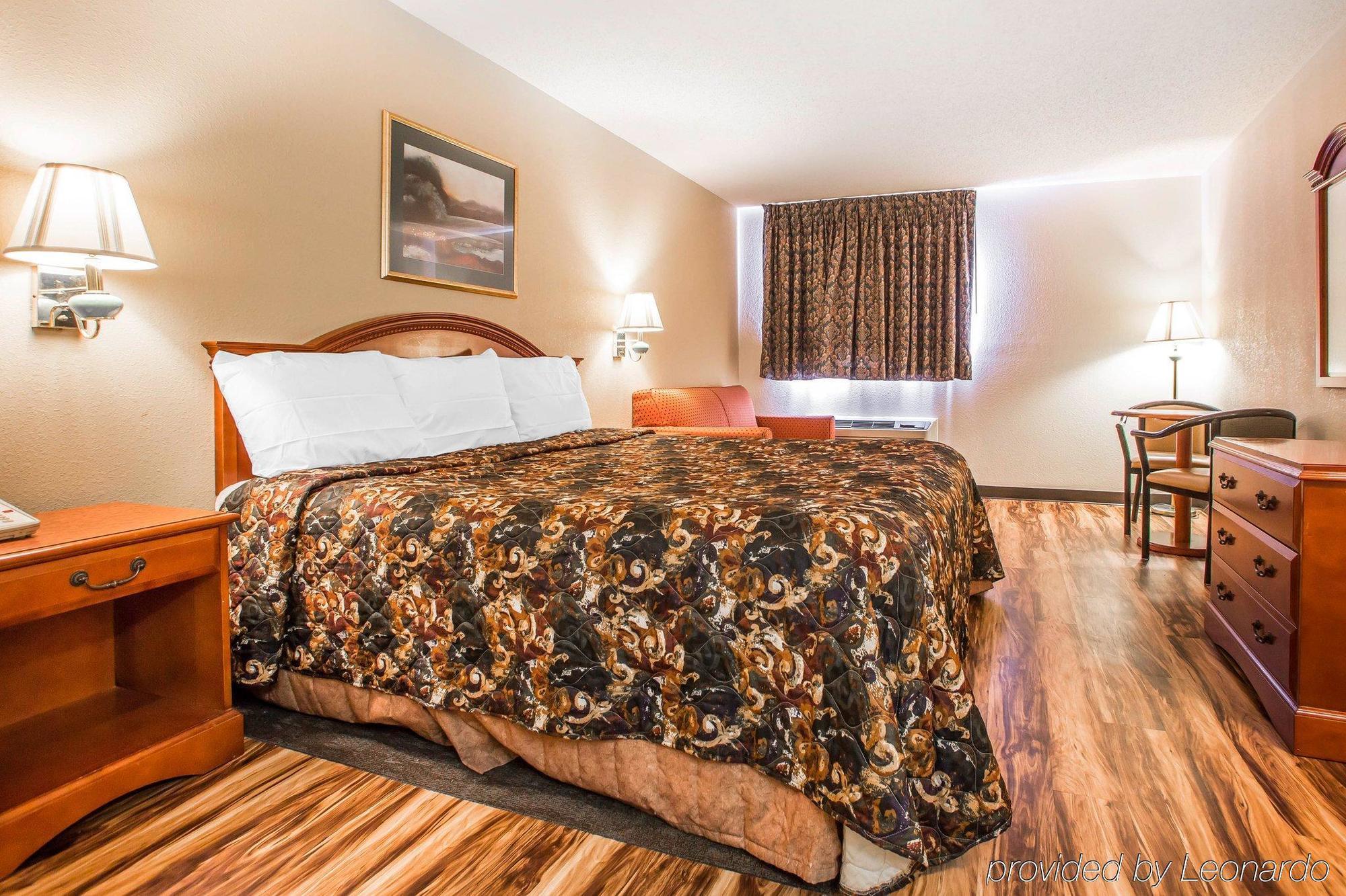 Red Lion Inn & Suites Caseyville Kültér fotó